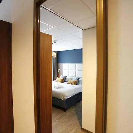 Long Aparthotel