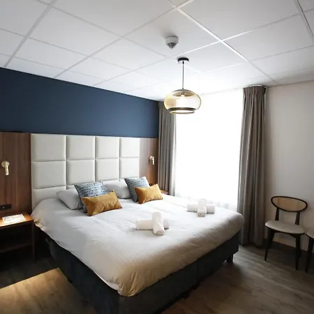Long Aparthotel *